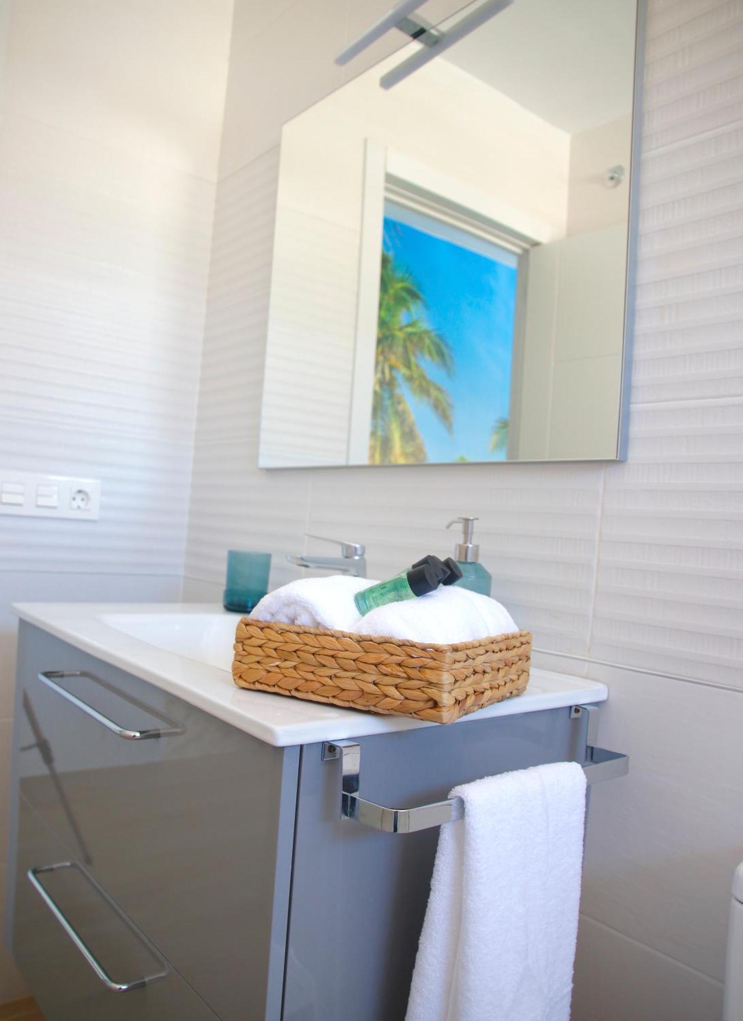 Suites Verano Azul Castillo del Romeral Ngoại thất bức ảnh